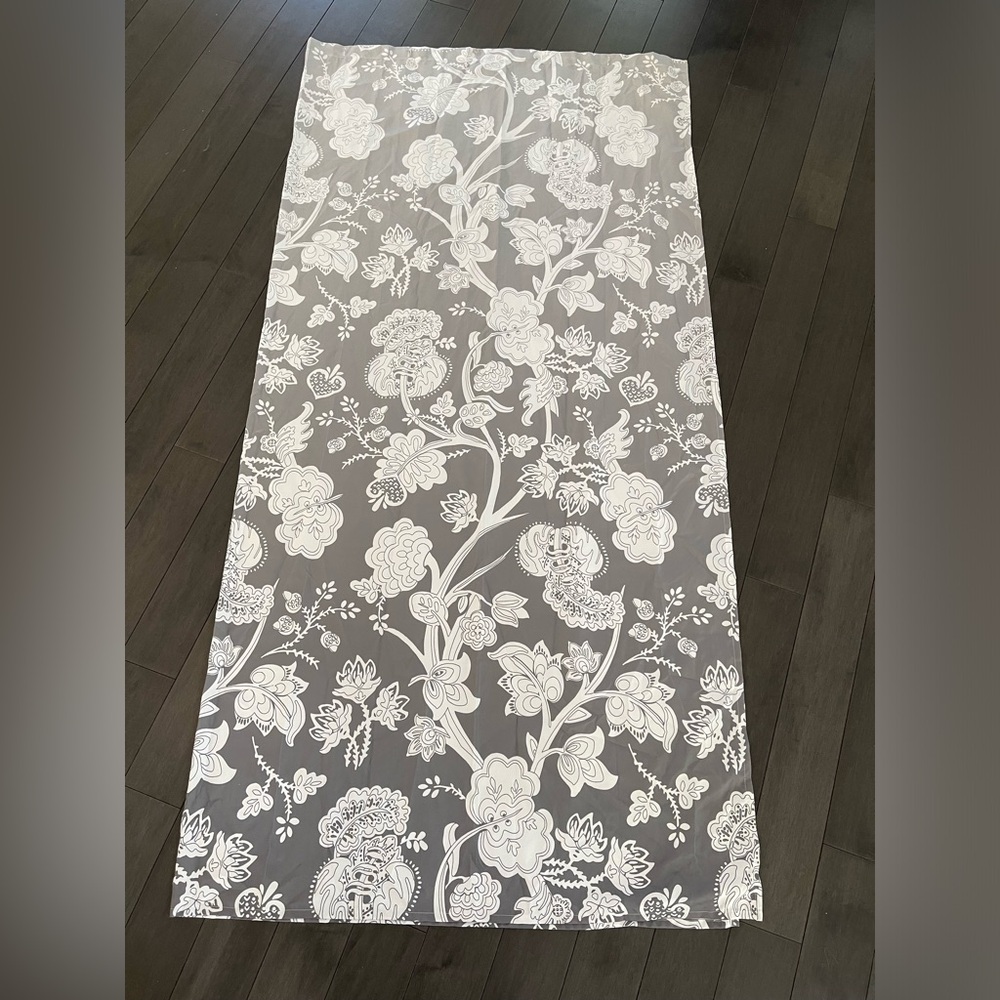 5/$10 Gray Ombré shower curtain & metal hooks.